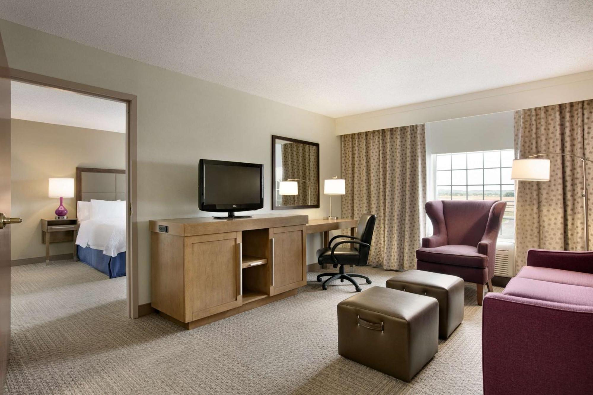 Hampton Inn & Suites Херши Экстерьер фото