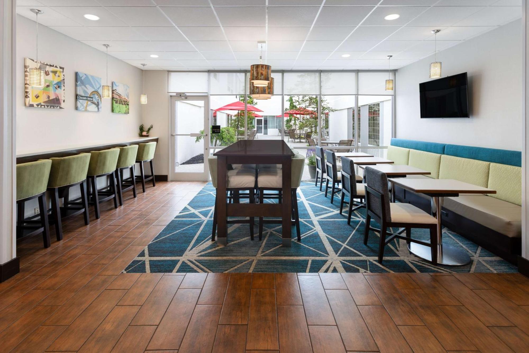 Hampton Inn & Suites Херши Экстерьер фото